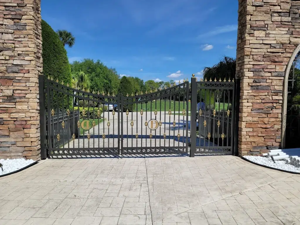 Custom Aluminum Double Gate And Single